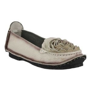 Spring step dezi leather flower slip on flats 6